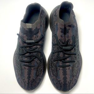Yeezy Sneakers
